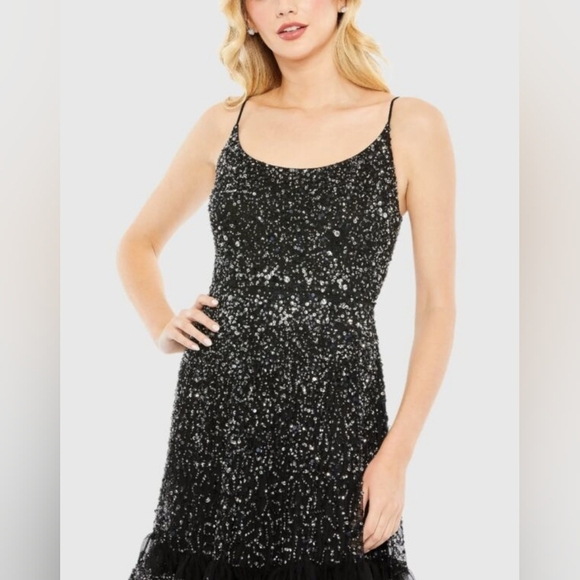 Mac Duggal 10883 Embellished Tiered Sequin Gown Dress 8 Wedding Formal Event - Picture 3 of 13